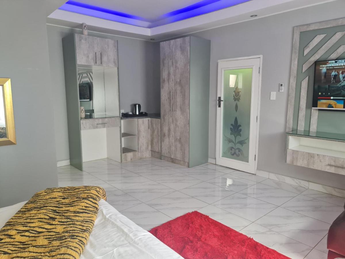 National Lodge بينوني المظهر الخارجي الصورة
