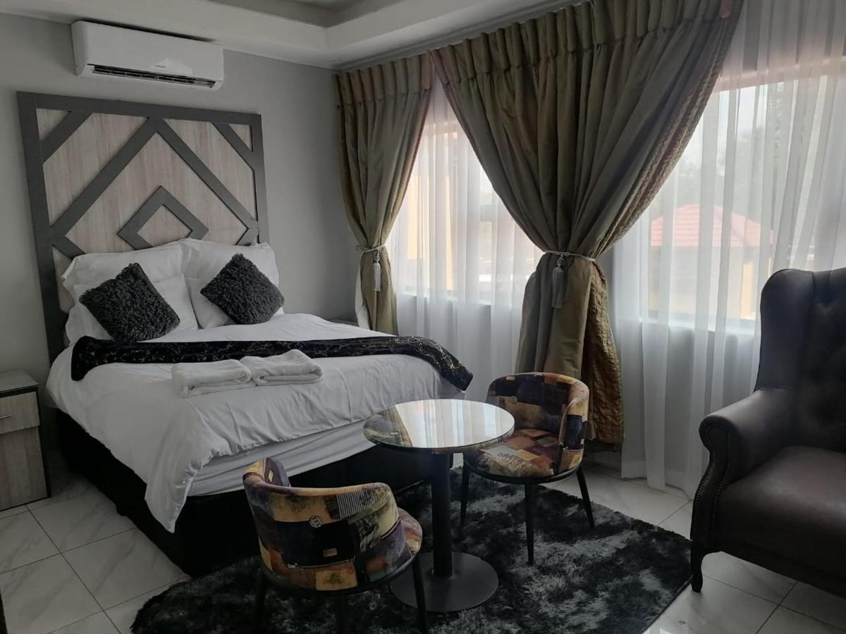 National Lodge بينوني المظهر الخارجي الصورة