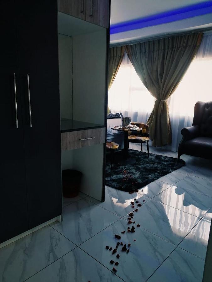 National Lodge بينوني المظهر الخارجي الصورة
