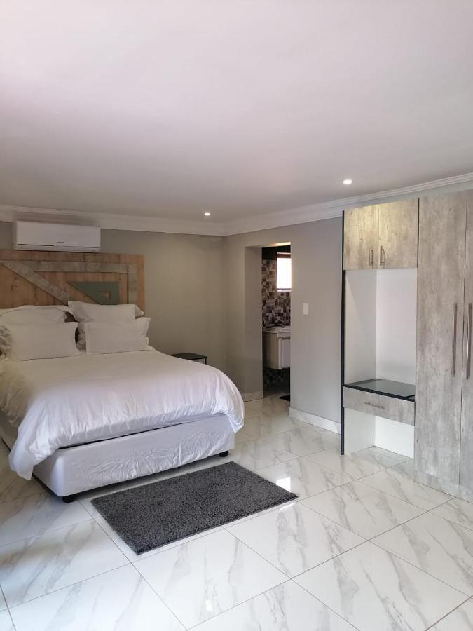 National Lodge بينوني المظهر الخارجي الصورة